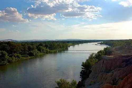 鄂毕河:亚洲最大河流之一,水量丰富,在世界河流中也尤为著名!