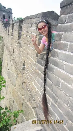 2米长的大辫子 - [中国长发网]