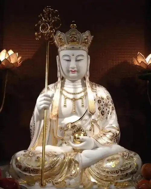 恭迎地藏王菩萨圣诞!祈愿众生永离一切苦厄,所愿悉皆圆满!