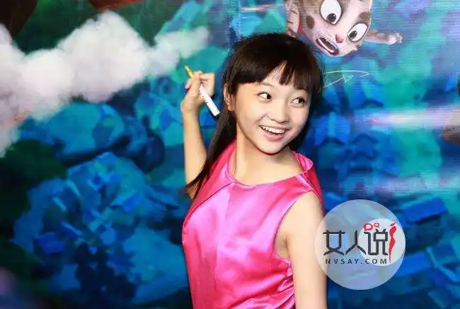 林妙可隆胸了吗从飞机场变成傲人胸围内幕 林妙可个人资料