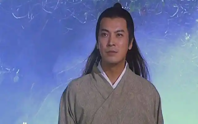 中,饰演丁典的演员正是当年90版《封神榜》中的金吒扮演者王海地