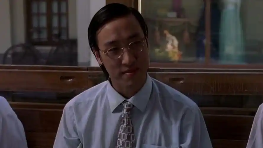 在《功夫》中涌现了很多经典的配角,比如酱爆,包租公,裁缝,苦力等等