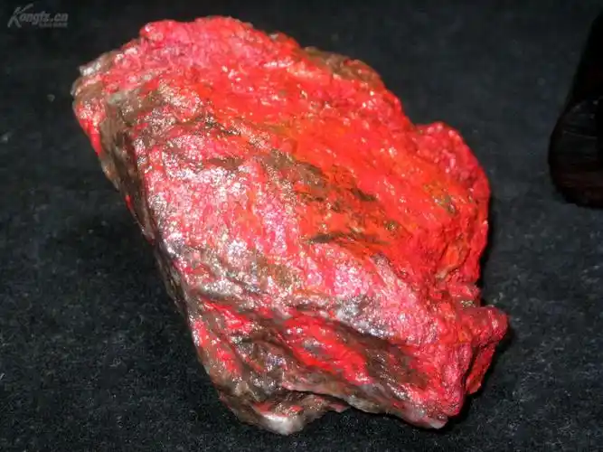 【图】大红袍鸡血石原石大料,硬地,169克!