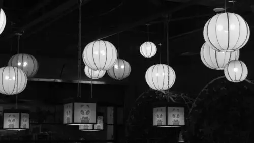 火锅店的灯笼 黑白版