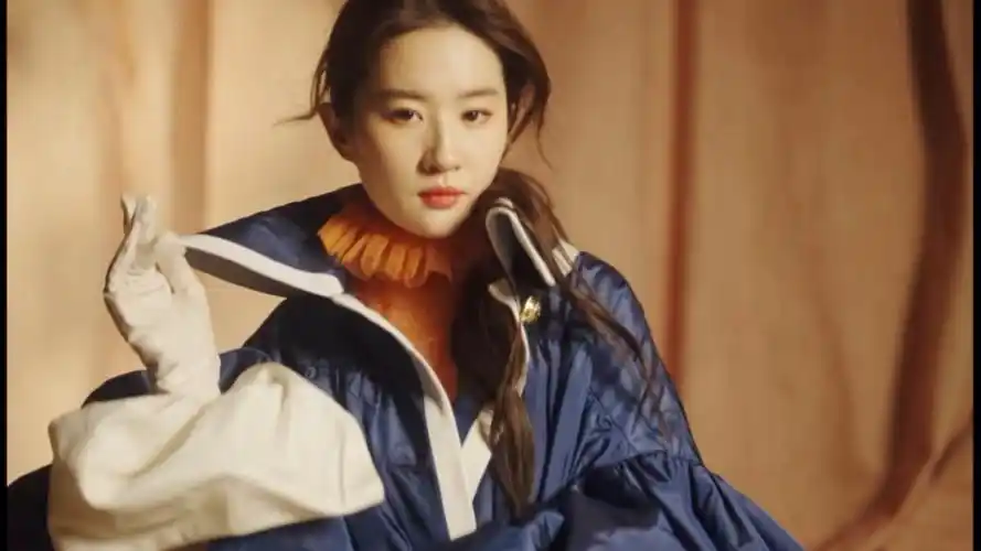 刘亦菲3月嘉人杂志造型