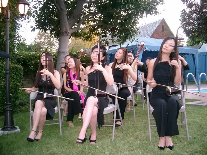 美女唢呐演奏欣赏【视频】