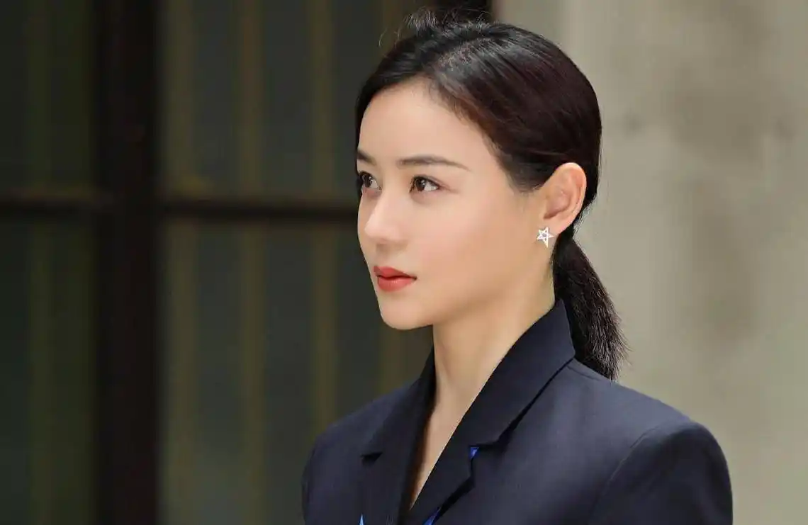 《妻子的新世界》杀青,袁姗姗演绎家庭主妇,搭档杜淳演夫妻_于正_观众