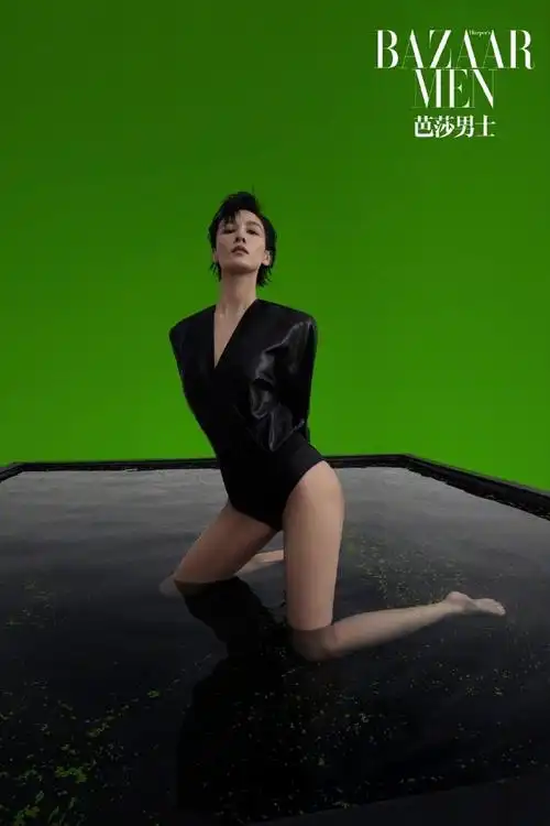 张蓝心 没见过腿吧你##张蓝心好刚