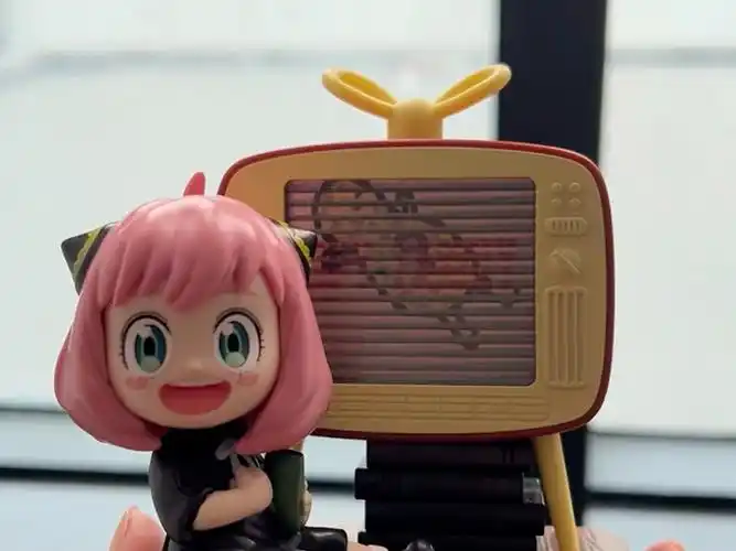 肯德基间谍过家家小电视玩具开箱