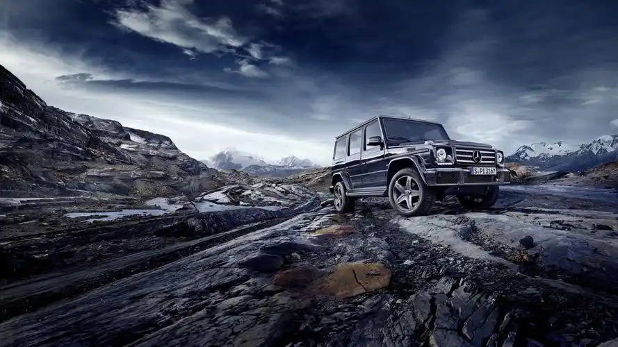 霸气奔驰越野车壁纸