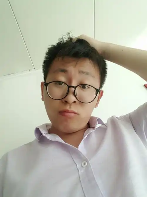 卖舍友·vol 83:大促销!纯素颜证件照帅哥只要两块钱