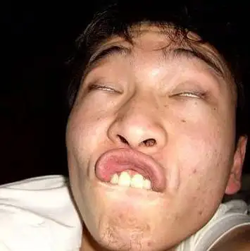 女生头像分不清男女的丑头像