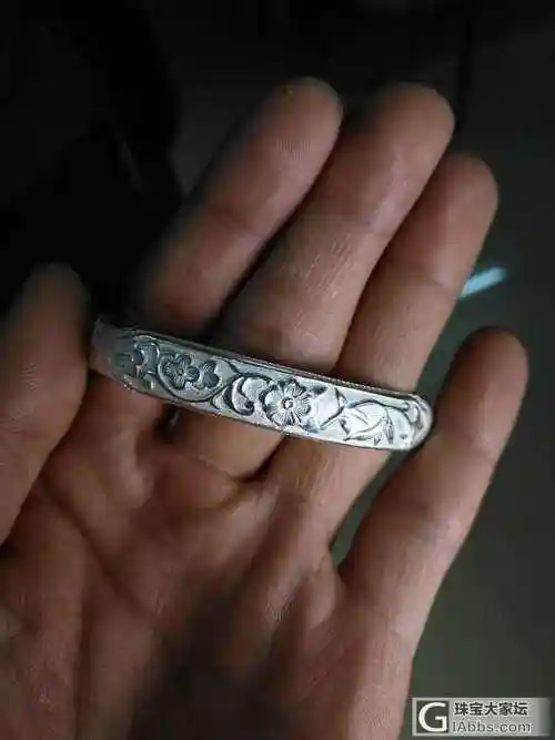 预订了成峰的半夏 石榴花镯.重返银坑_银手镯