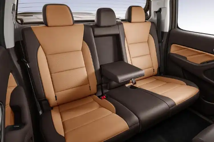 s004后排座椅-r 拷贝