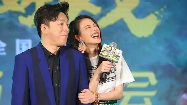黄渤:被林志玲公开示爱,成名后与素人妻子结婚,两人恩爱至今!
