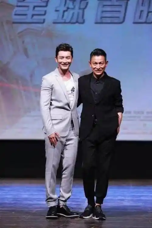 刘德华年轻时净身高1.68-1.69米,目前大概1.66-1.67米,赞同吗?