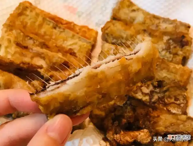 炸带鱼段怎样又酥又好吃「油炸带鱼段的家常做法」