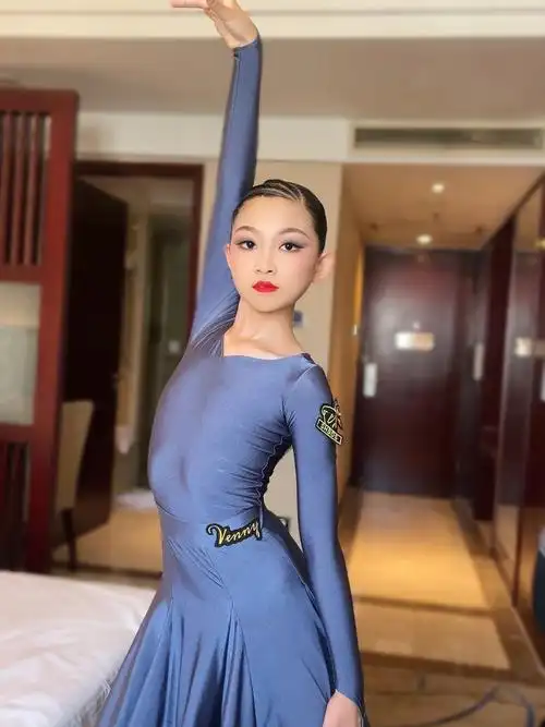 拉丁舞妆容造型设计#儿童舞台妆  #创意妆容发型设计  #彩绘妆容设计