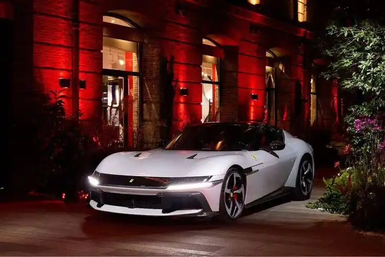 法拉利12cilindri 跃马全新v12双座berlinetta跑车中国首秀