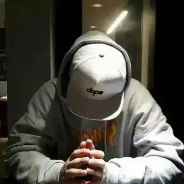 高傲冷酷自信的帅哥头像2021为最纯的梦想尽最大的努力