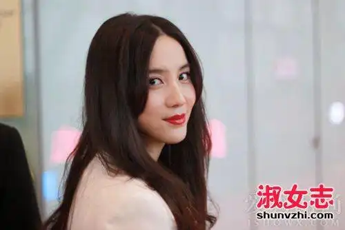 宋佳和小宋佳什么关系 是一个人吗?