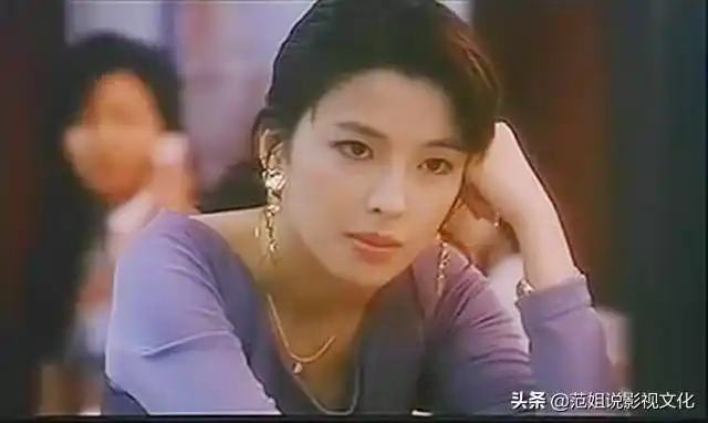 罗美薇生于1965年,1985年出演黄百鸣"开心鬼"电影,又与袁洁莹,李丽珍