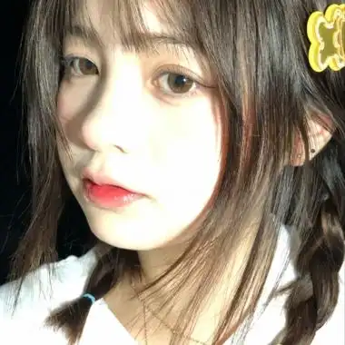 真人照片头像女17岁