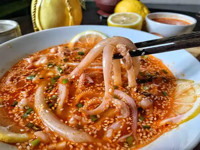 好吃又简单的冷锅麻辣鱿鱼须的做法