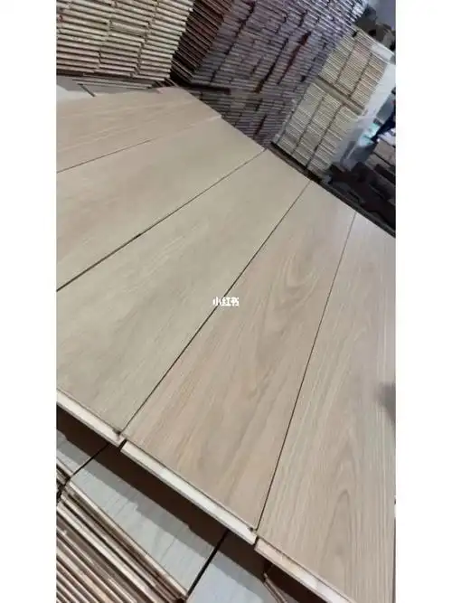 咖啡色橡木实木地板