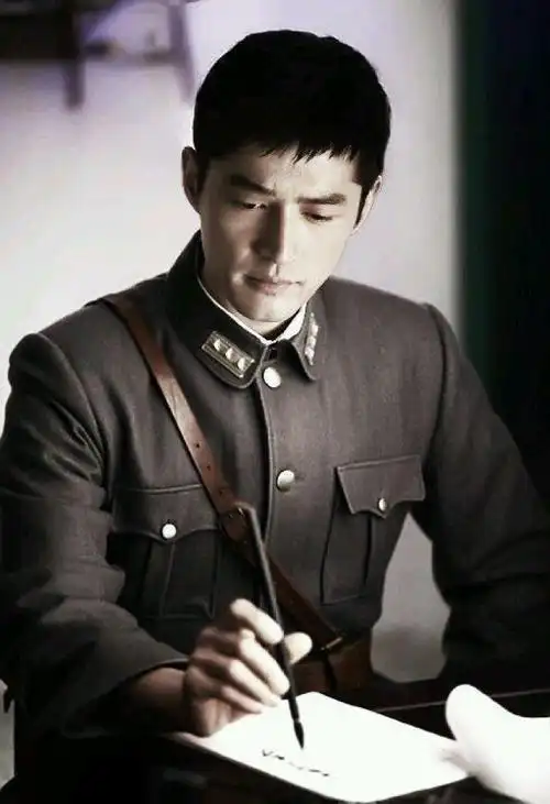 只缘感君一回顾,使我思君朝与暮.伪装者,胡歌.