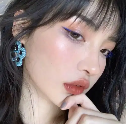 ins个性美女头像