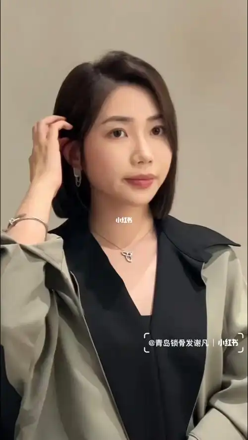 短款无刘海一刀切发型搭配浅色系也好看哦|||一款不会翻车的短发 短发