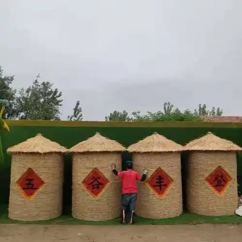 稻草工艺品稻草牛稻草屋稻草雕塑草编动物卡通稻草人稻草粮仓谷仓