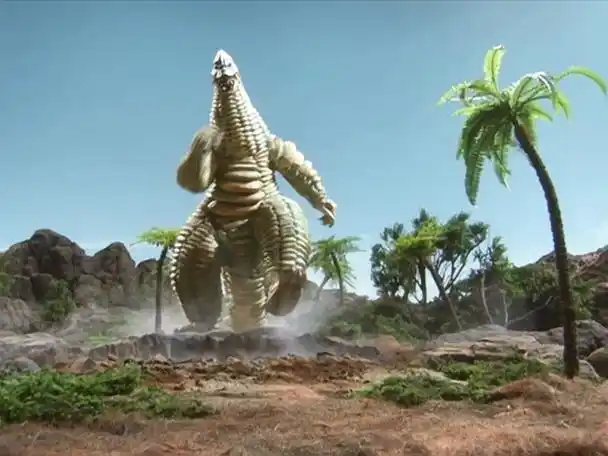 装甲怪兽雷德王