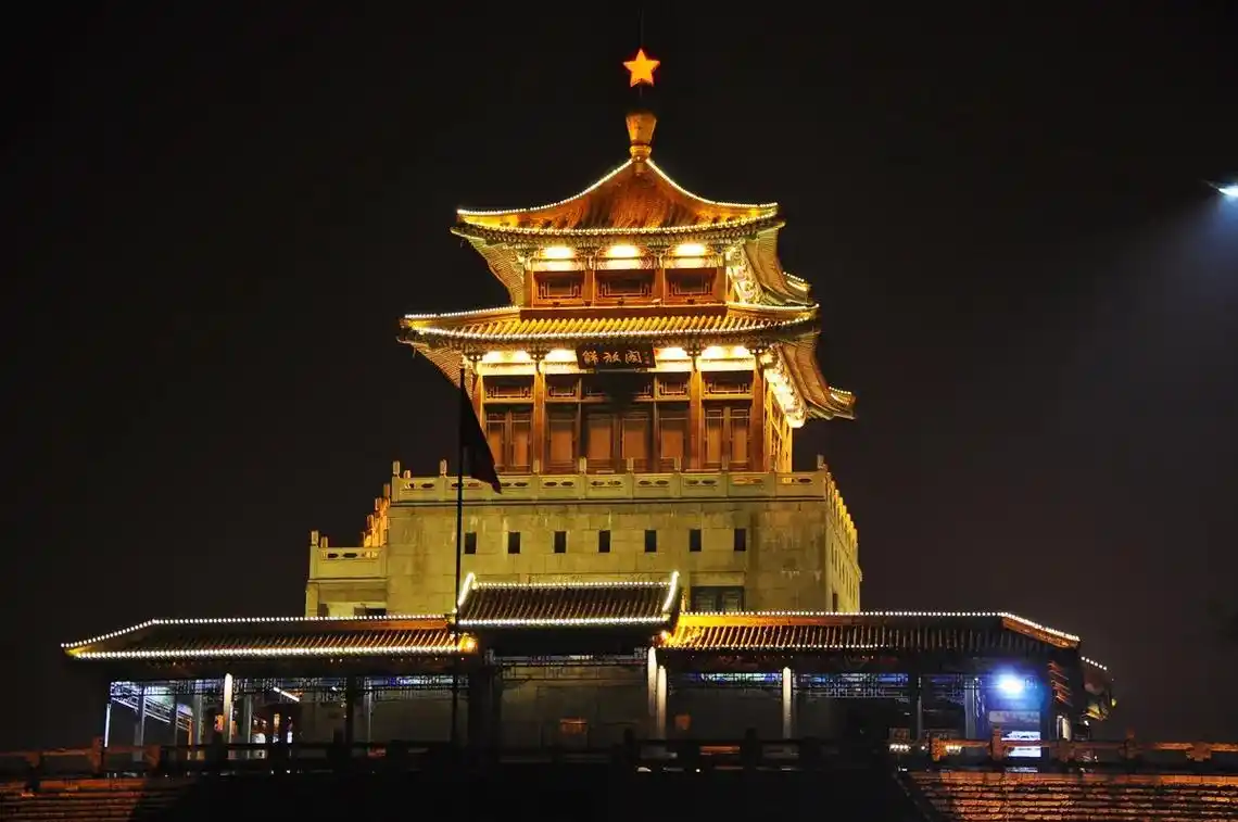 93景景乐道.03解放阁icon是济南的标志性建筑之一,位于 - 抖音