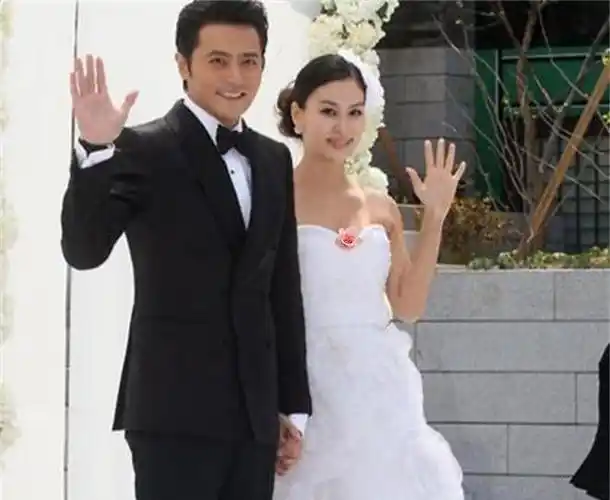 高小英分享和张东健爱情细节自曝因怀孕5个多月无法享受婚礼