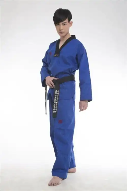 肌肉男:尹正一组跆拳道写真曝光 获封武神称号-小虾米