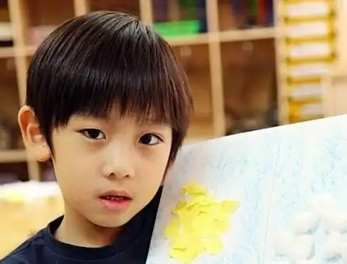林志颖的大儿子kimi长大啦,遗传父母的高颜值,阳光帅气超可爱!