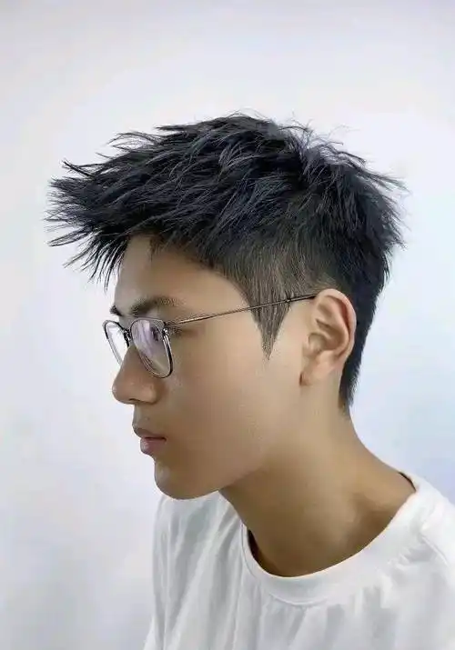 原创两侧铲短pk男士碎发你更喜欢哪一种请说出喜欢他们得优点