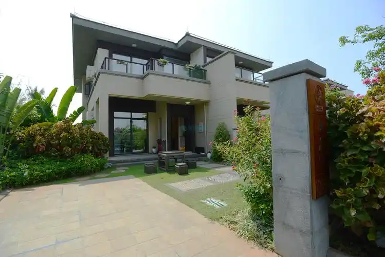 富力月亮湾01户型 2房2厅1厨1卫 75.86㎡鉴赏