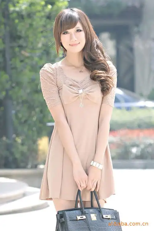 2011夏装新款韩版女装 时尚元素 潮流板型 火爆上市 连衣裙