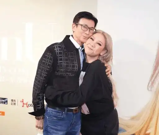 郑欣宜正式复工又胖回来,"消失半年"仍脆弱敏感,一度崩溃泪目_何启