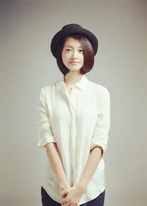 刘芸与朱亚文老婆结伴游罗马高颜值闺蜜团成街头亮丽风景线