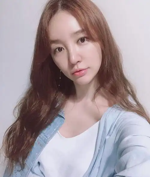 瘦下来还是我们熟悉的《想你》李秀妍.