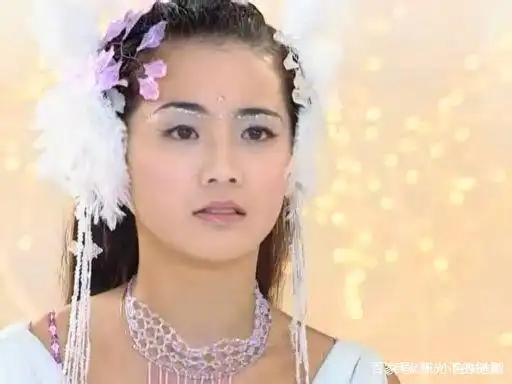 紫兰仙子(蔡卓妍)