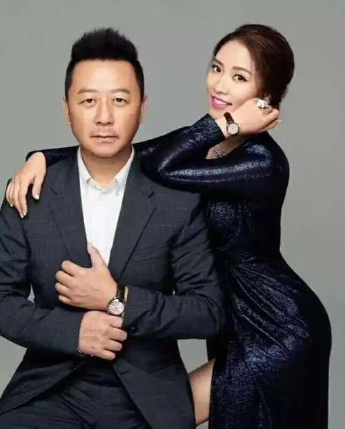 可以看到资料李燃长得漂亮并且身材极好,女演员牟兴区个人照片