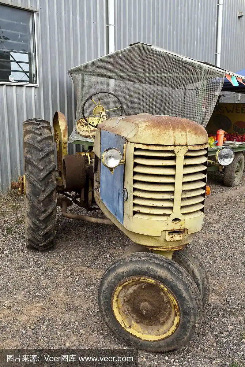老式拖拉机