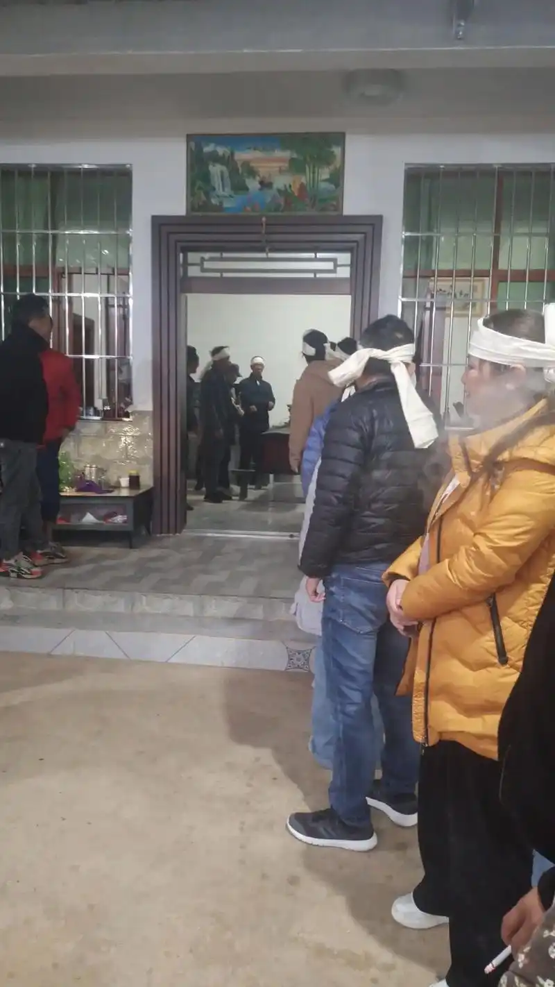 外婆今日下葬,非常感谢亲戚朋友,父老乡亲们的帮忙!