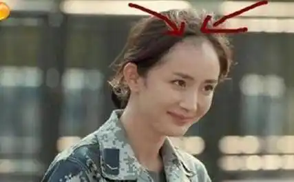 原创杨幂发际线再被吐槽风一吹彻底的秃了网友再秃成阿哥了