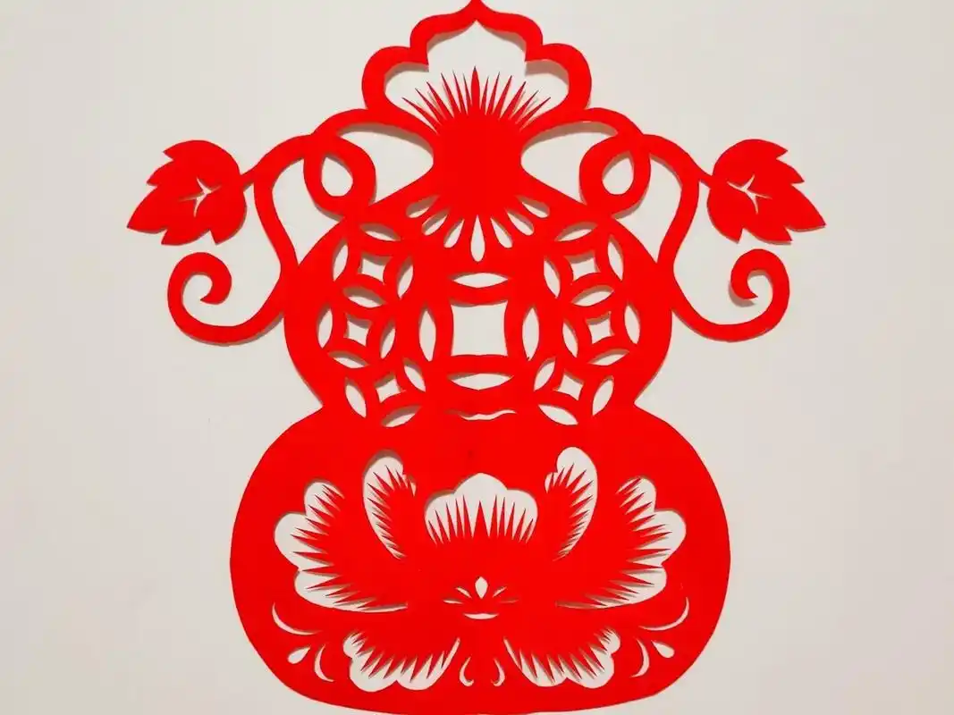 如意宝葫芦手工剪纸教程分享给大家!